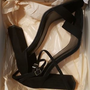 Black  size 8.5 W heels